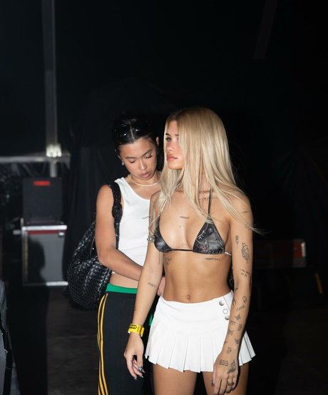 Nessa Barrett Nacktbilder OnlyFans