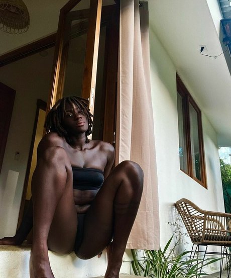 BinaNjikam Nacktbilder von OnlyFans