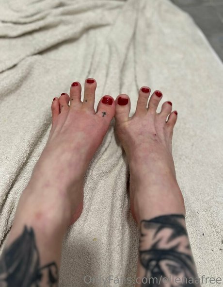 ellenaafree OnlyFans Strip