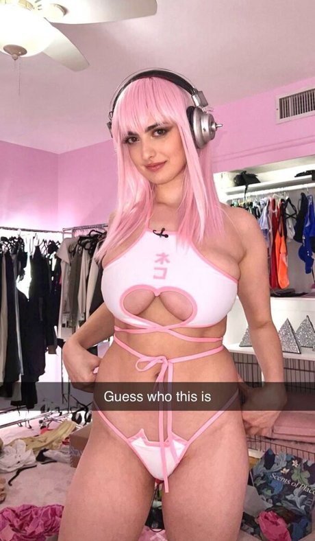 Rachel Levin OnlyFans X