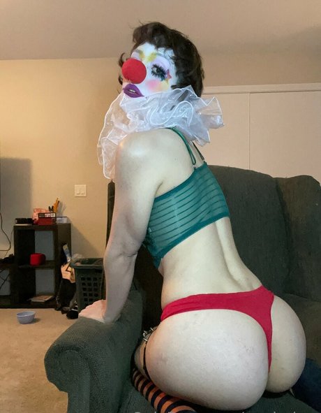 opal skye OnlyFans Striptease