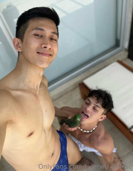 tylerwu 97free Leaks von OnlyFans