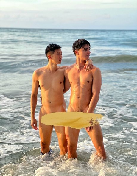 tylerwu 97free Sexy OnlyFans