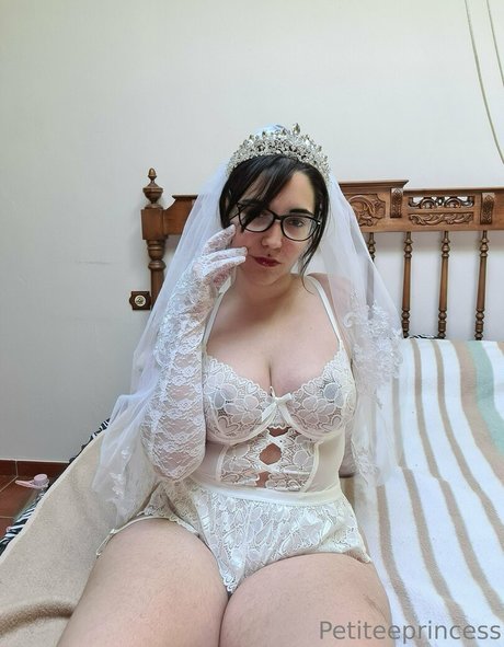 petiteeprincess OnlyFans