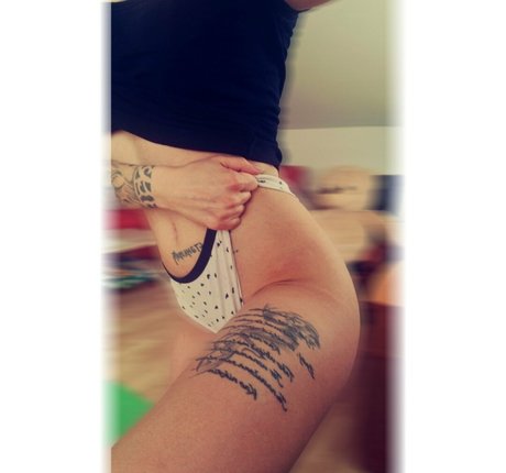 alittlebitpsycho98 OnlyFans Pornografie