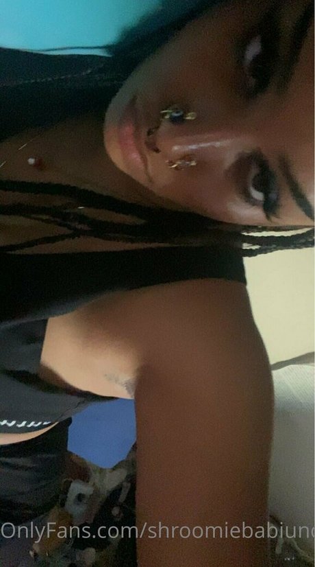 shroomiebabiuncensored OnlyFans Pornografie