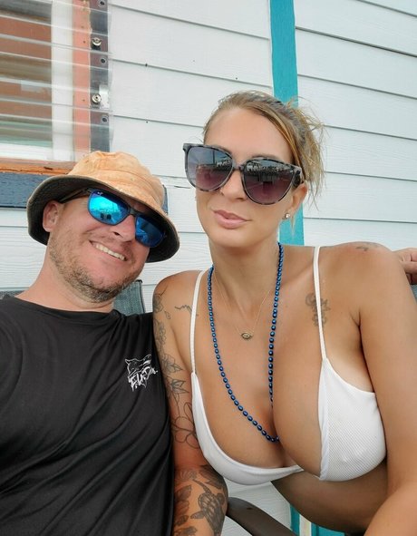 woodsman wife NSFW OnlyFans