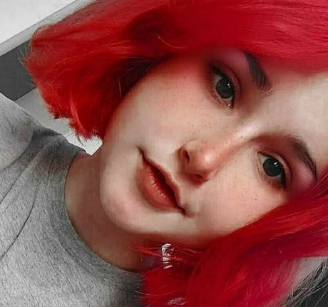 skarleeet OnlyFans Inhalte