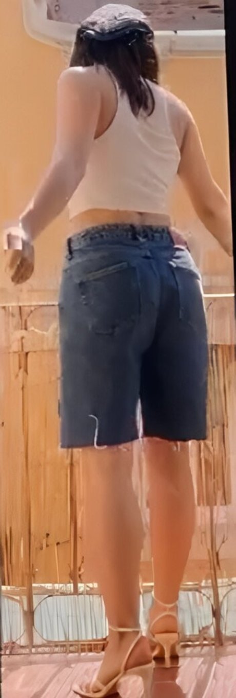 Anne Whisper Brüste OnlyFans