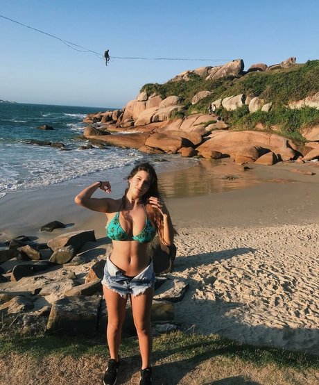 Beatriz Neuman OnlyFans Arsch Leak