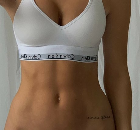 Anneka Madget Nacktbilder von OnlyFans geleakt