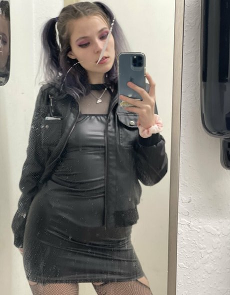 hereliesviolet OnlyFans Nackt Leak