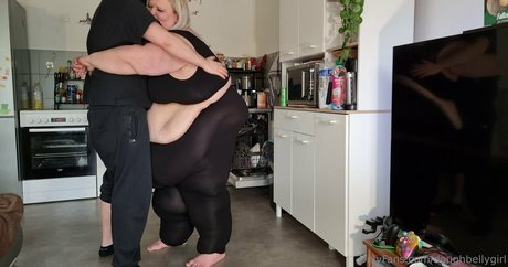 doughbellygirl Auf OnlyFans