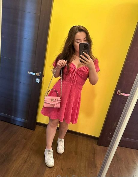 mi ameli OnlyFans Pornografie