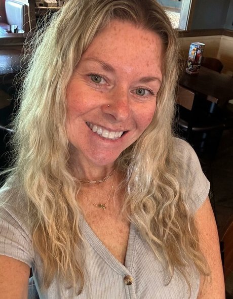 Mackenzie J OnlyFans Sextape geleakt