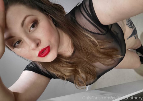 estella bathory OnlyFans Leaks Pornografie
