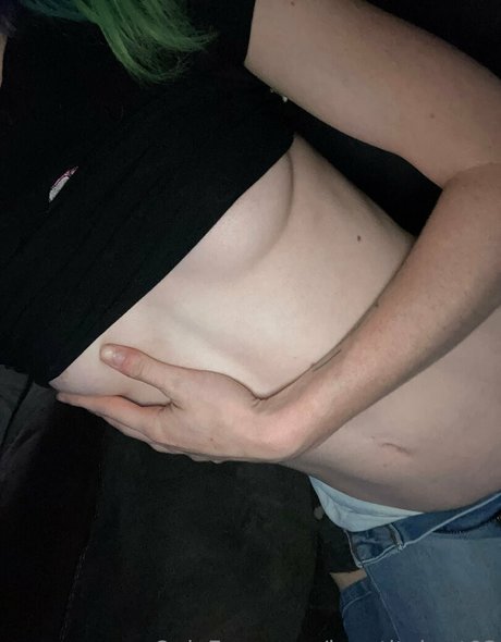 lapetitebrat02 OnlyFans Porno