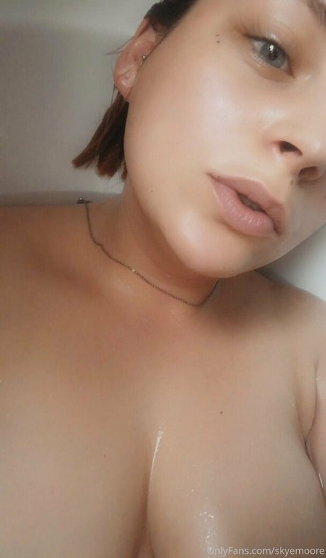 skyemoore OnlyFans XXX