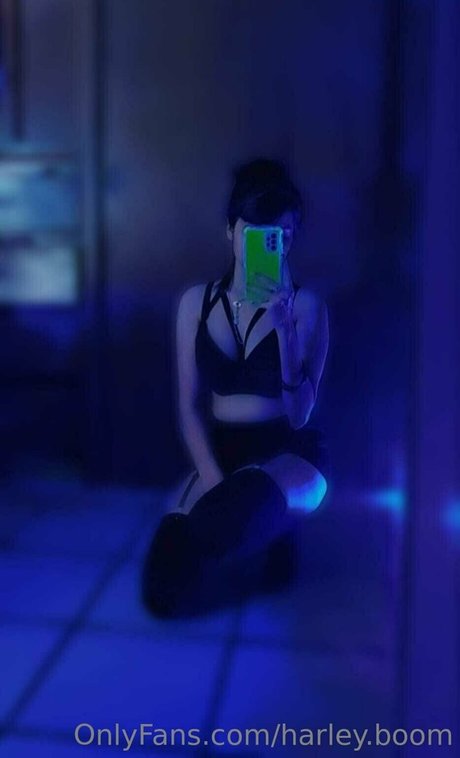 lesa dom OnlyFans-Inhalte