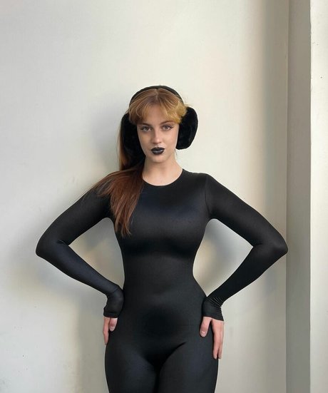 Tati Bruening OnlyFans Leaks