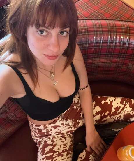 Tati Bruening Nacktpornos auf OnlyFans