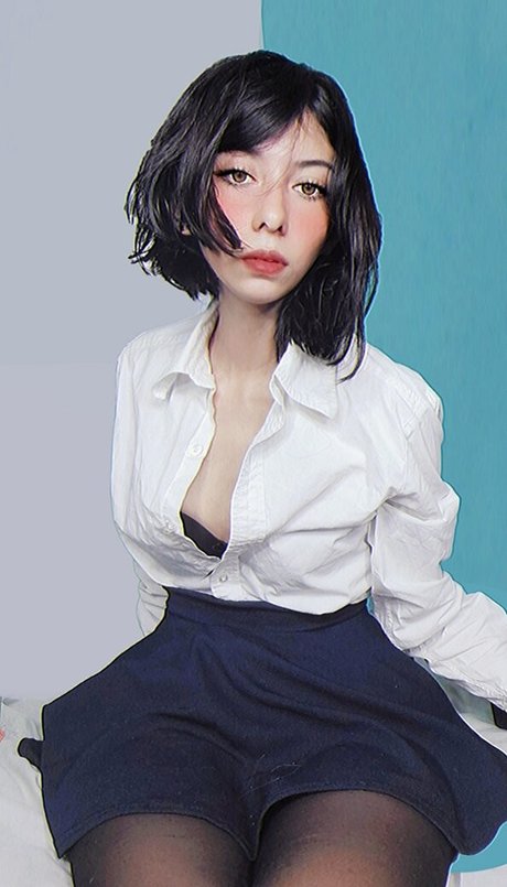 Lilywaifu OnlyFans Striptease