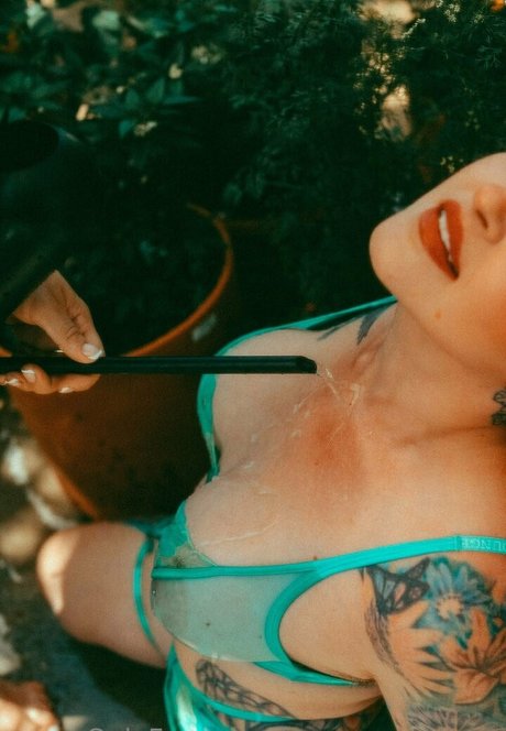 rosamagnoliaxo XXX OnlyFans