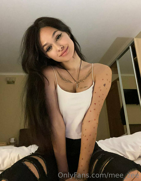 mee zee OnlyFans OnlyFans