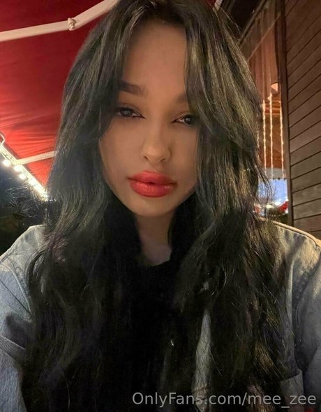mee zee Model OnlyFans Foto