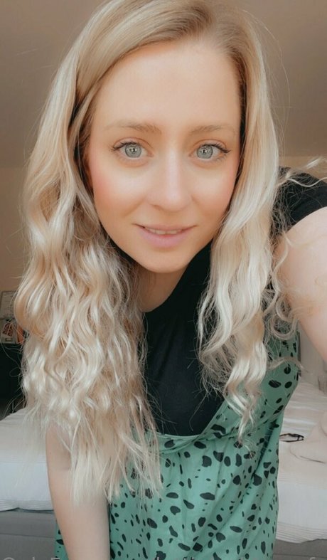 lottielushlovesfree OnlyFans Nackt Content