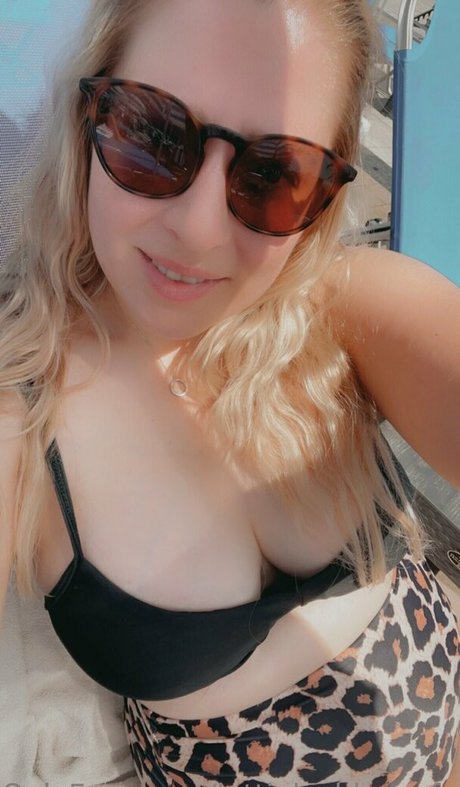 lottielushlovesfree Kostenloses OnlyFans