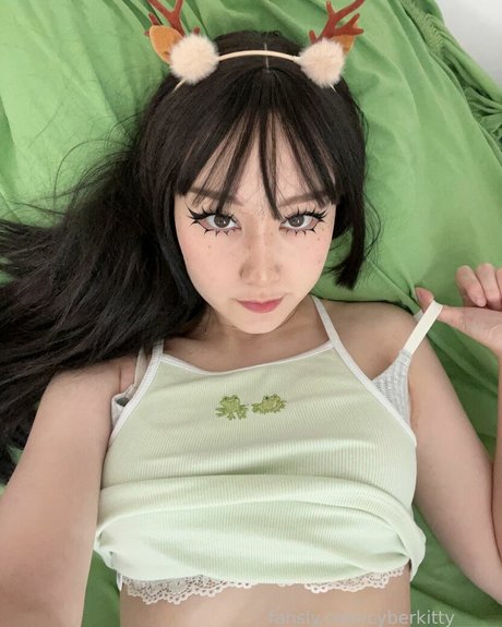 cyberkitty_____ OnlyFans Sextape