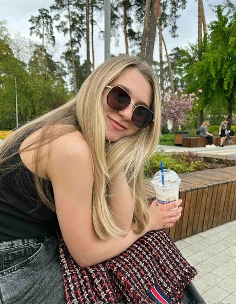 little more Nacktbilder OnlyFans geleakt