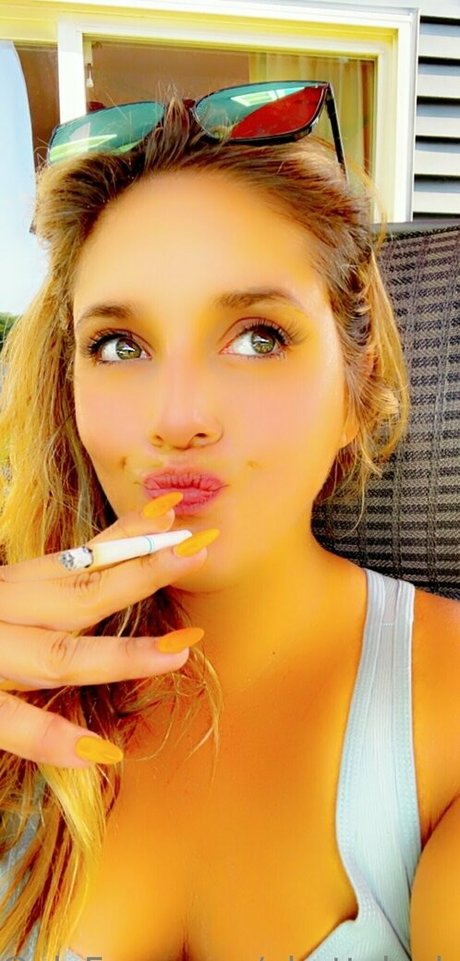 ghettolaylacinderella OnlyFans Brüste Bild