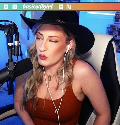 BasicWitGirl OnlyFans XXX