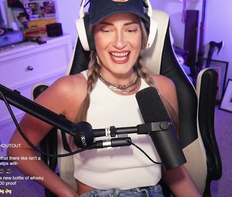 BasicWitGirl Nackt OnlyFans