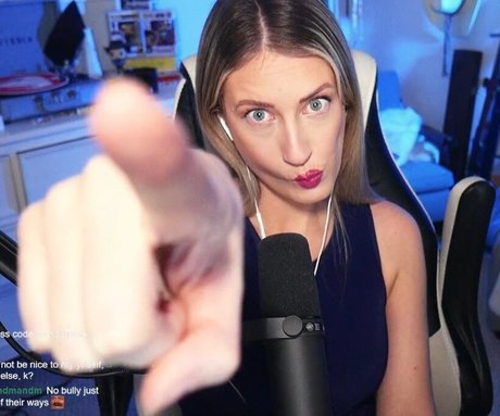 BasicWitGirl OnlyFans Arsch Leak