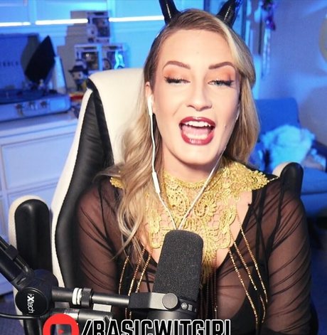 BasicWitGirl OnlyFans-Post