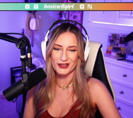 BasicWitGirl Nacktbilder geleakt OnlyFans