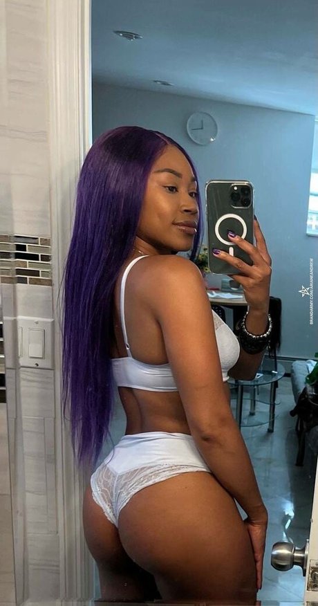 Ariane Andrew OnlyFans Nackt