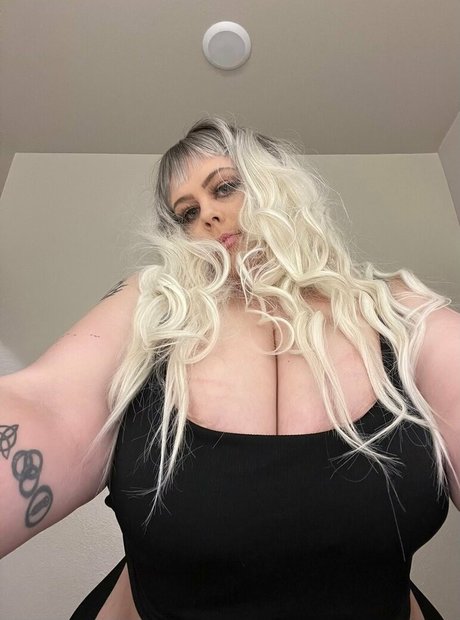 iwantannietyler Leaked OnlyFans Fotos