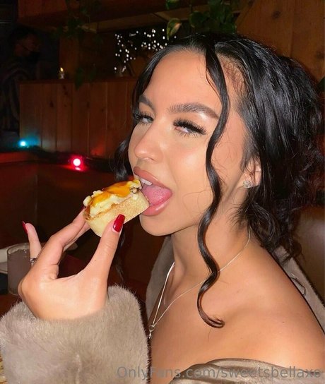 sweetsbellaxo OnlyFans Leak