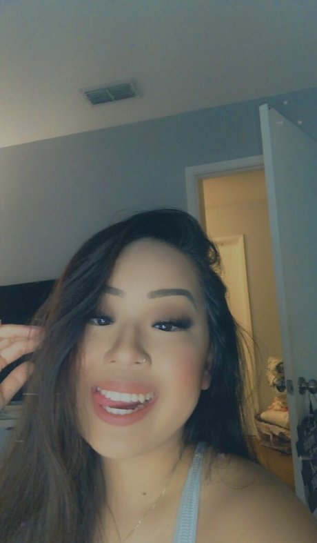 asianbbygirl18 Oben ohne OnlyFans
