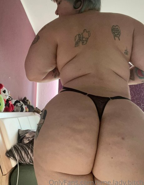 time lady bitch Nacktbilder auf OnlyFans