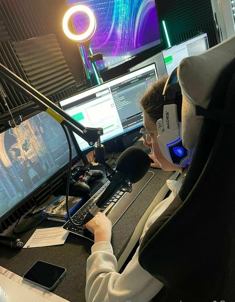 die webcam sarah OnlyFans Fotos