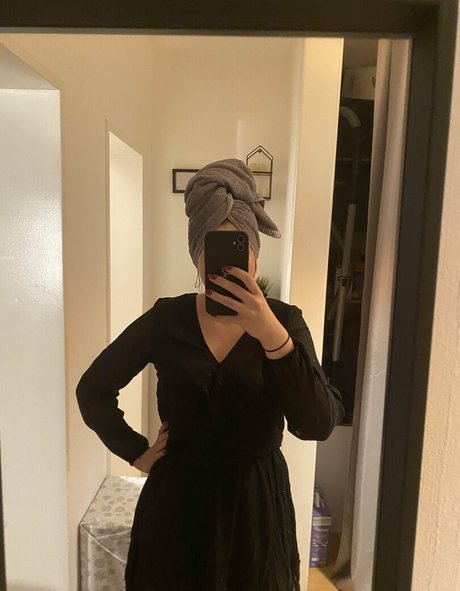 miadelicious OnlyFans Sextape