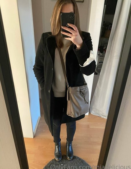 miadelicious OnlyFans schlank