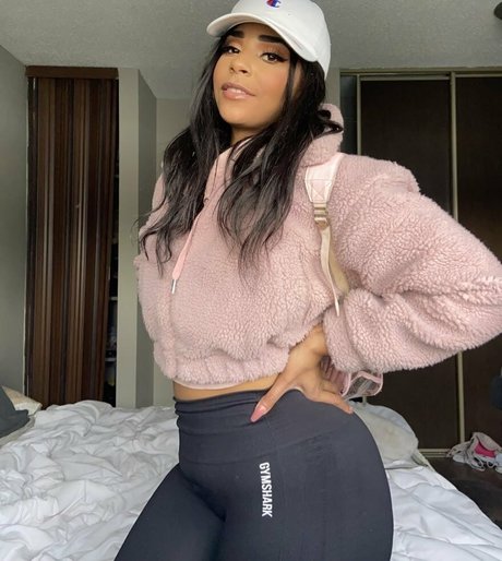 violetfire OnlyFans Leaks