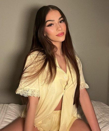 Julia Merekoulias OnlyFans XXX