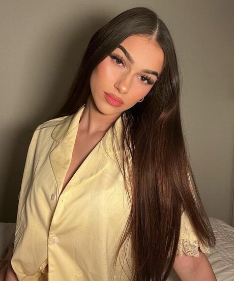 Julia Merekoulias Porn OnlyFans Leaks